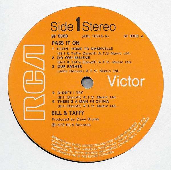 Bill & Taffy Danoff - Pass It On
