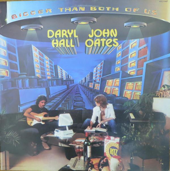 Daryl Hall & John Oates - Bigger Than Both Of Us